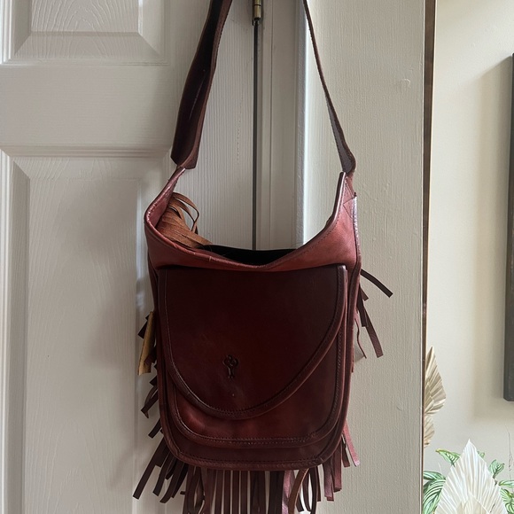 Hand-crafted Leather Fringed Adjustable Hip Belt-
Bumbag (unisex) - Picture 14 of 14